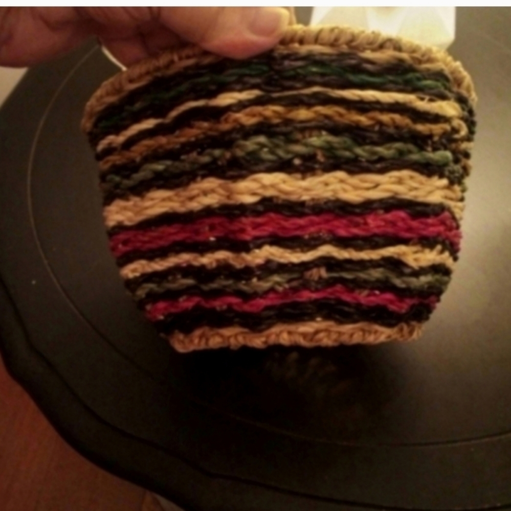 Multicolor Woven Basket W-8" H 5" EUC Rustic Farmhouse Natural Boho Accent Plant